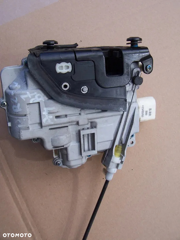 audi A4 B7 B6 ZAMEK DRZWI prawe przod 8E1837016AA 7pin. EU. - 3