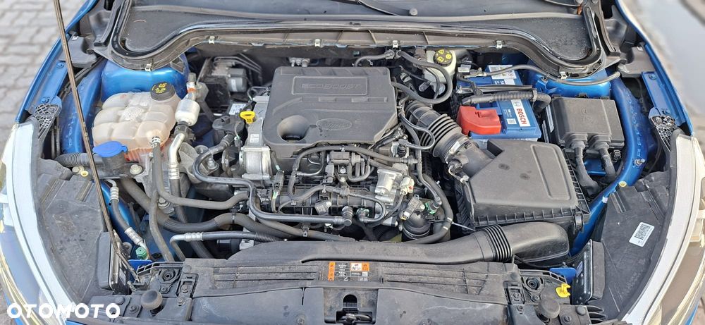 Ford Focus 1.0 EcoBoost Active - 37