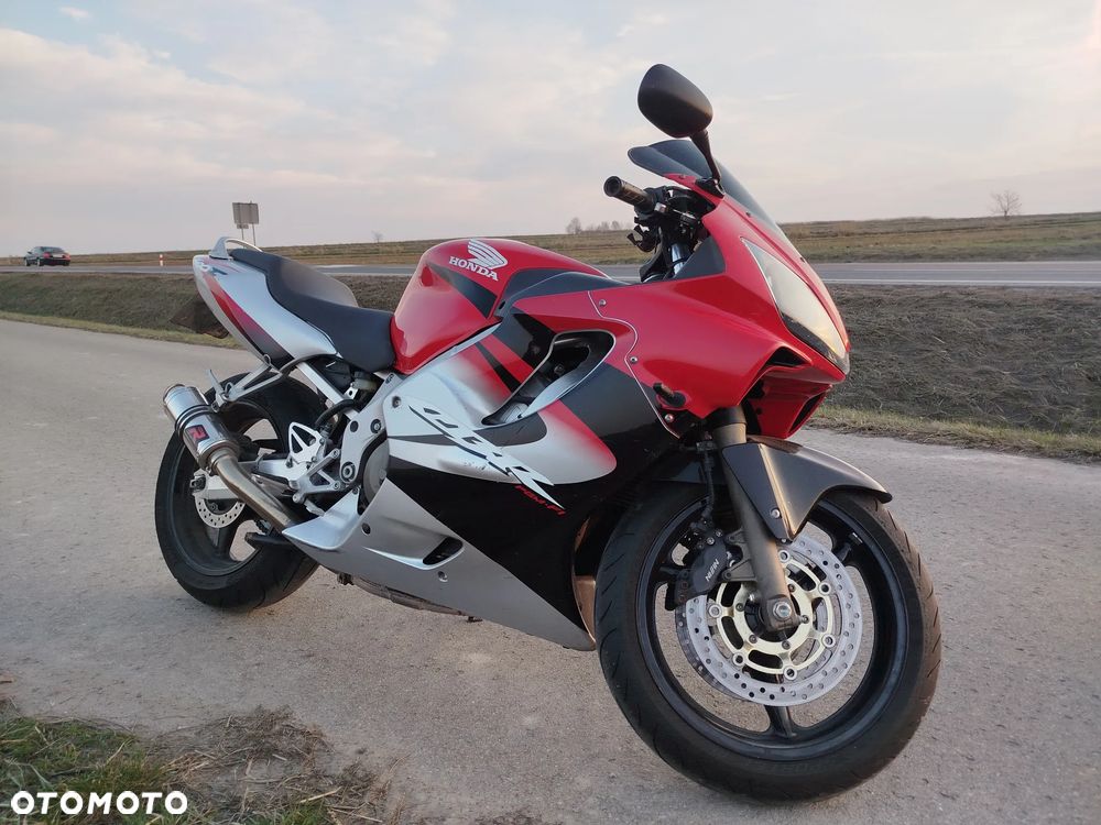Honda CBR - 4