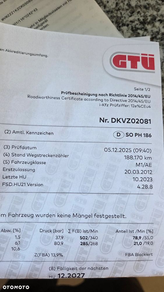 Volkswagen Golf 1.6 TDI Highline - 19