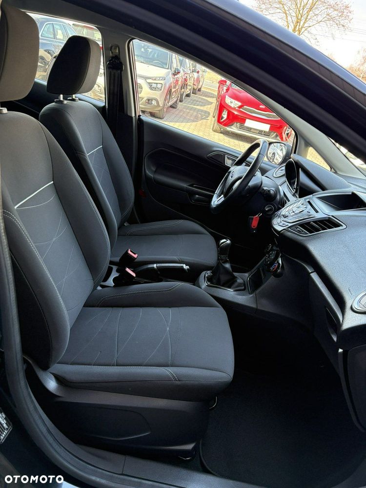 Ford Fiesta - 17