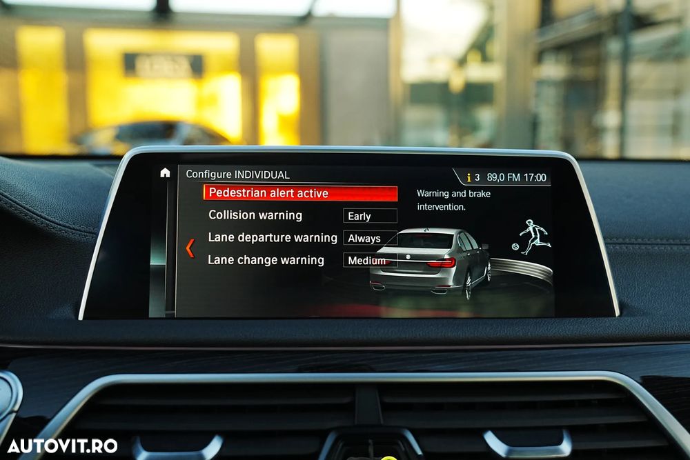 BMW Seria 7 730d xDrive - 38