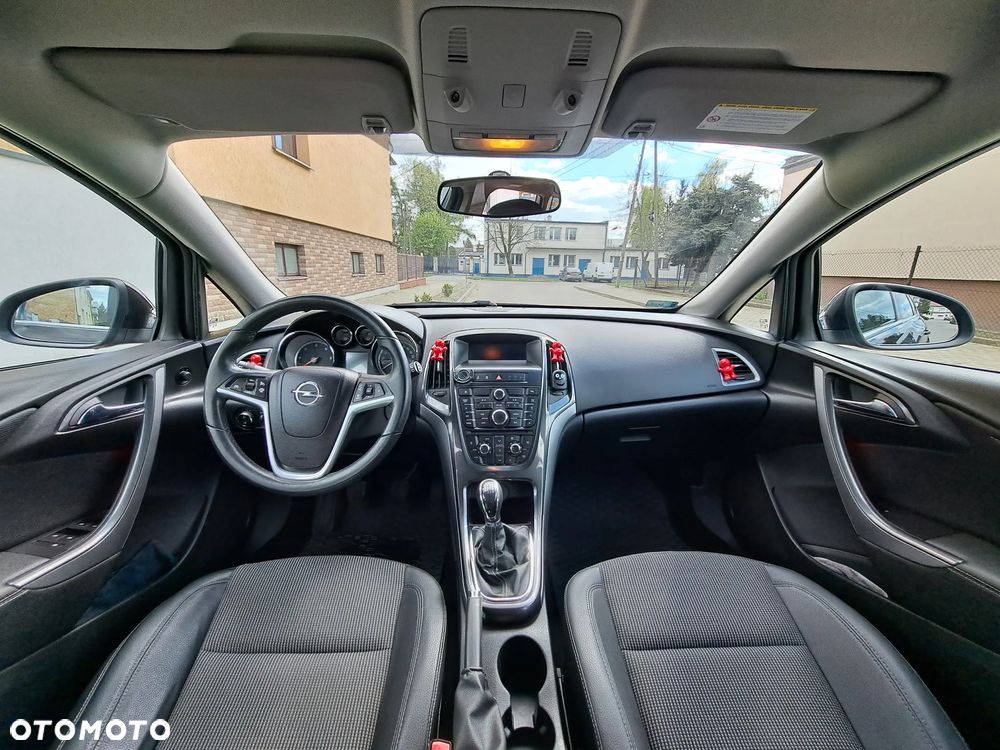 Opel Astra 1.7 CDTI Cosmo - 10