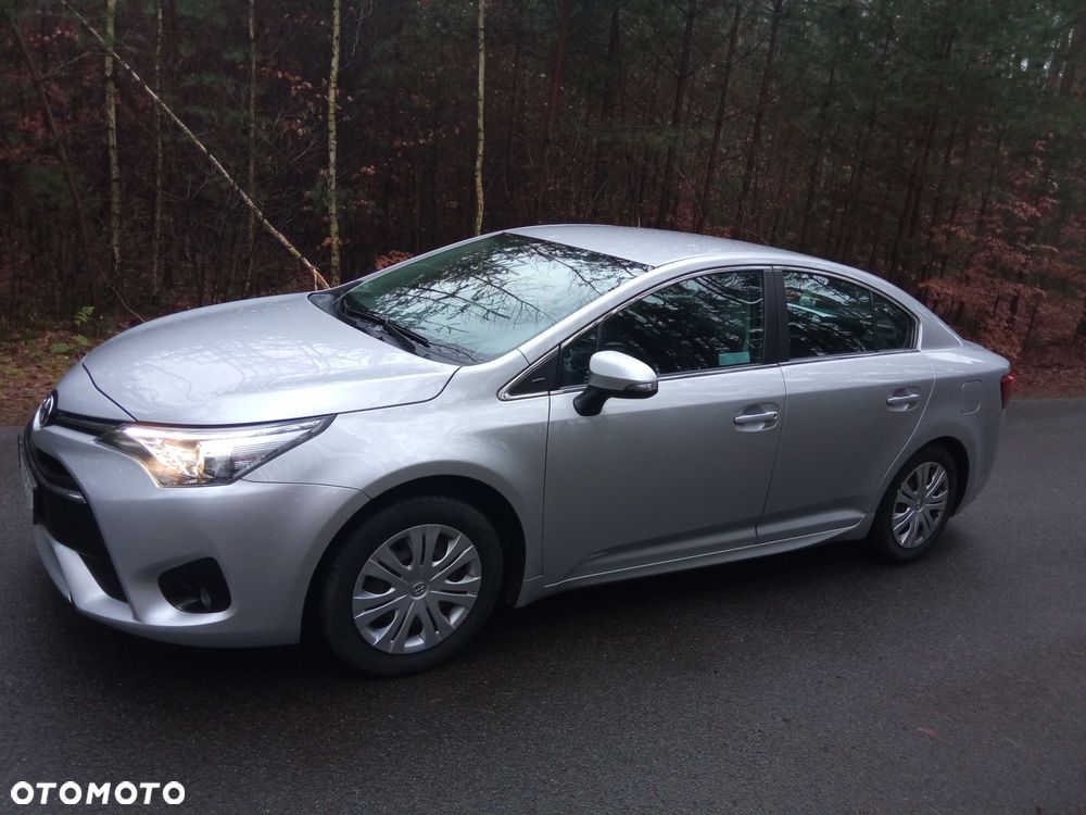 Toyota Avensis - 5