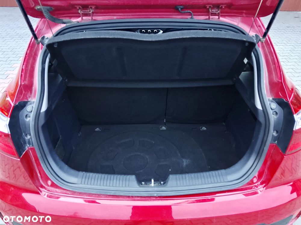 Kia Rio - 11