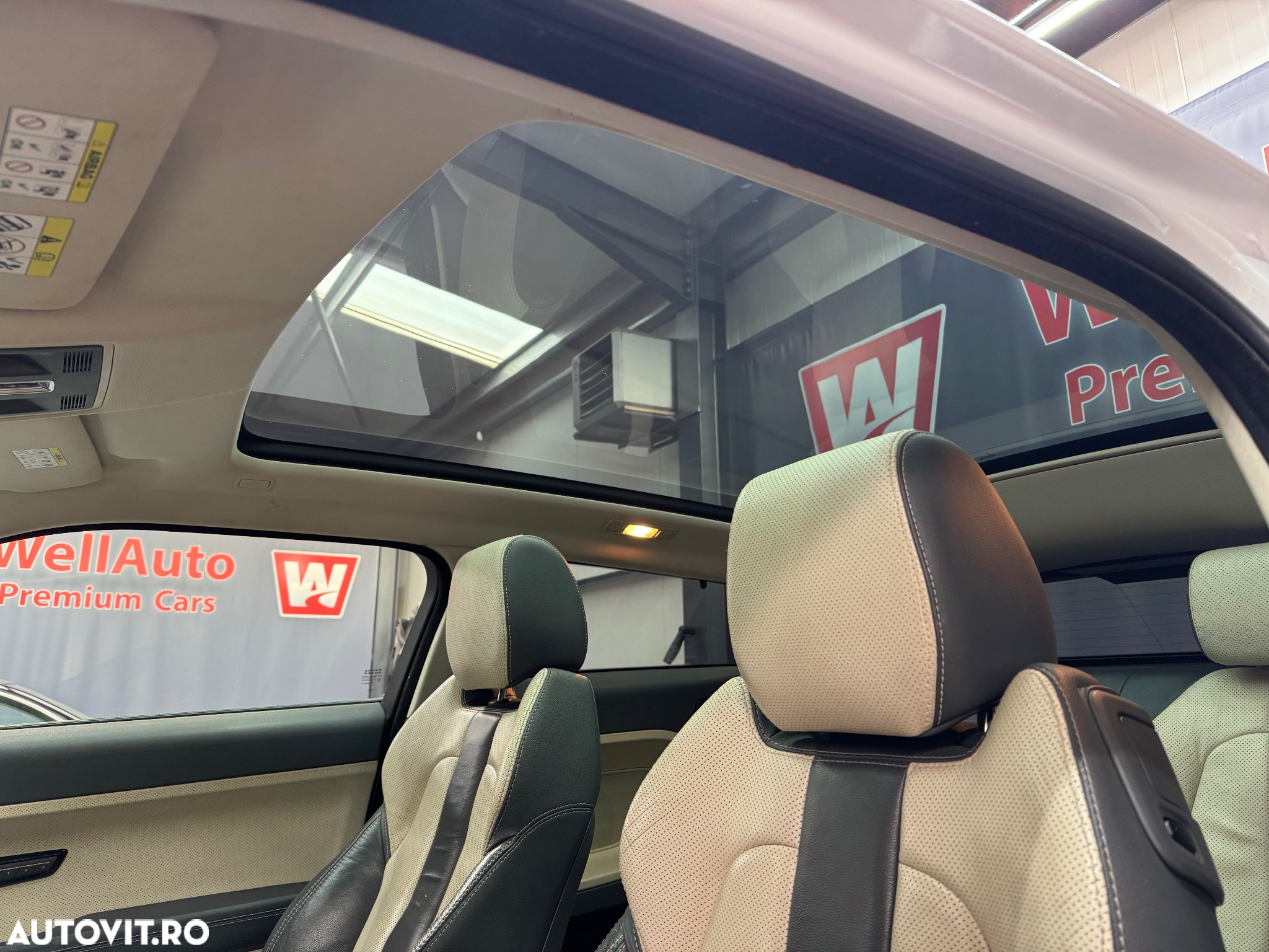 Land Rover Range Rover Evoque - 12