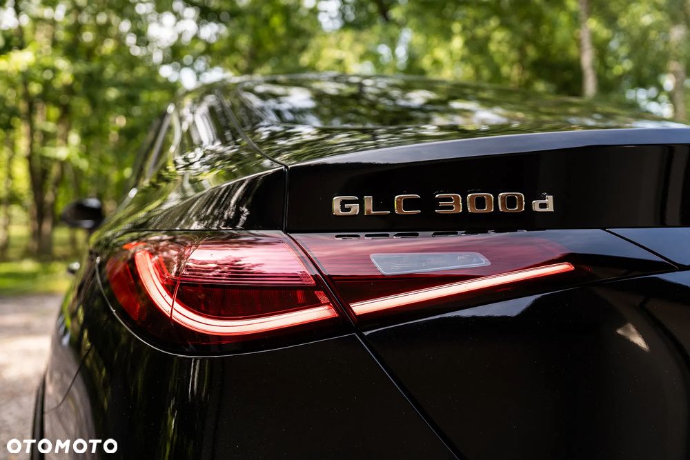Mercedes-Benz GLC 300 d mHEV 4-Matic AMG Line - 19