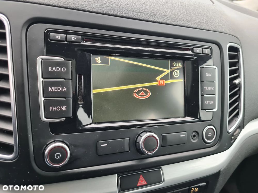 Volkswagen Sharan 2.0 TDI 4Motion BlueMotion Technology Comfortline - 28