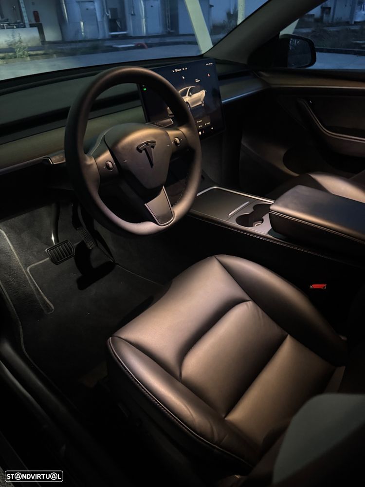 Tesla Model Y Standard - 16