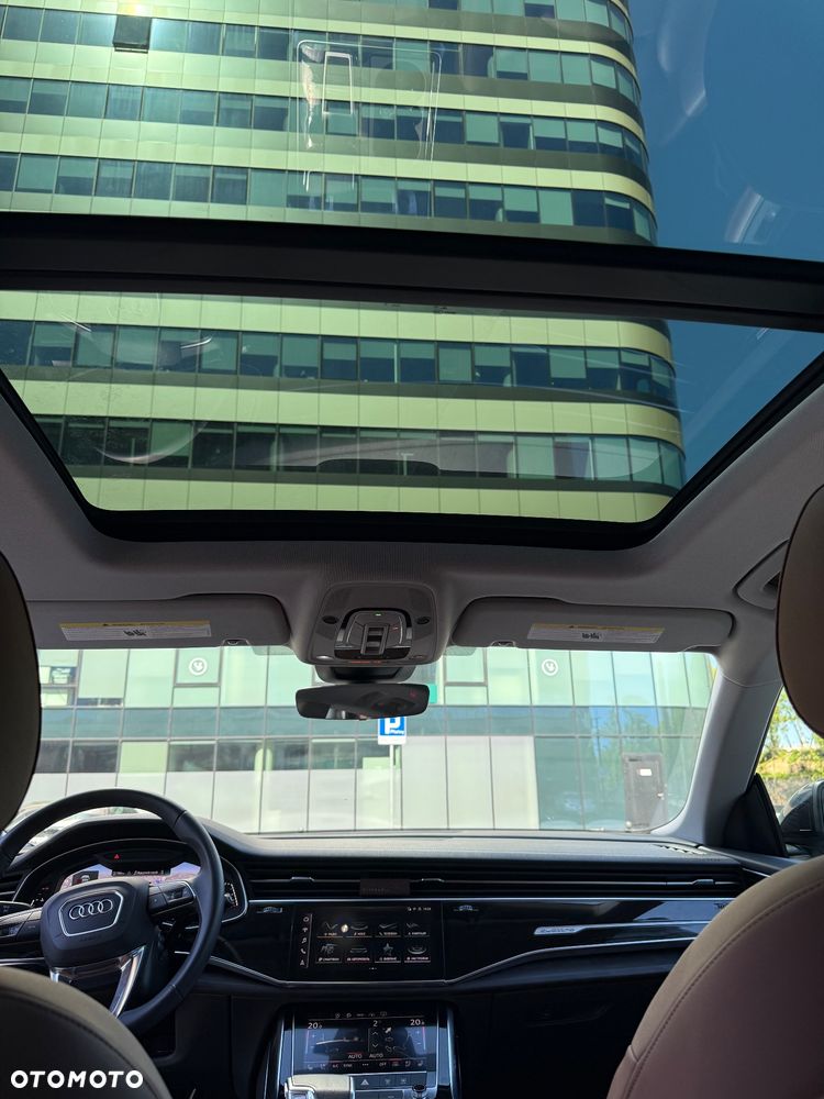 Audi Q8 55 TFSI quattro tiptronic - 14