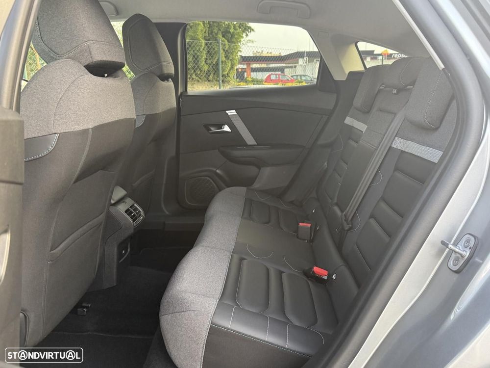 Citroën C4 1.2 PureTech Shine - 37