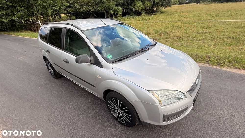 Ford Focus 1.6 Comfort - 22