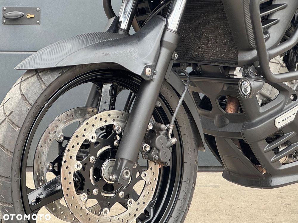 Suzuki V-STROM - 21