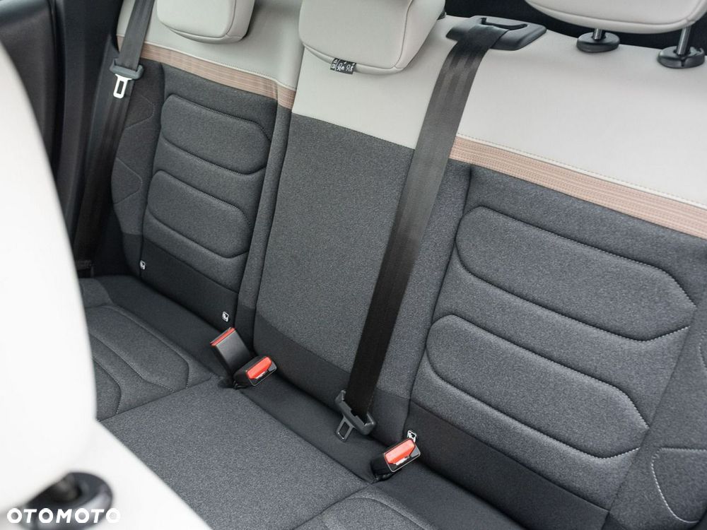 Citroën C3 1.2 PureTech Max EAT6 - 26