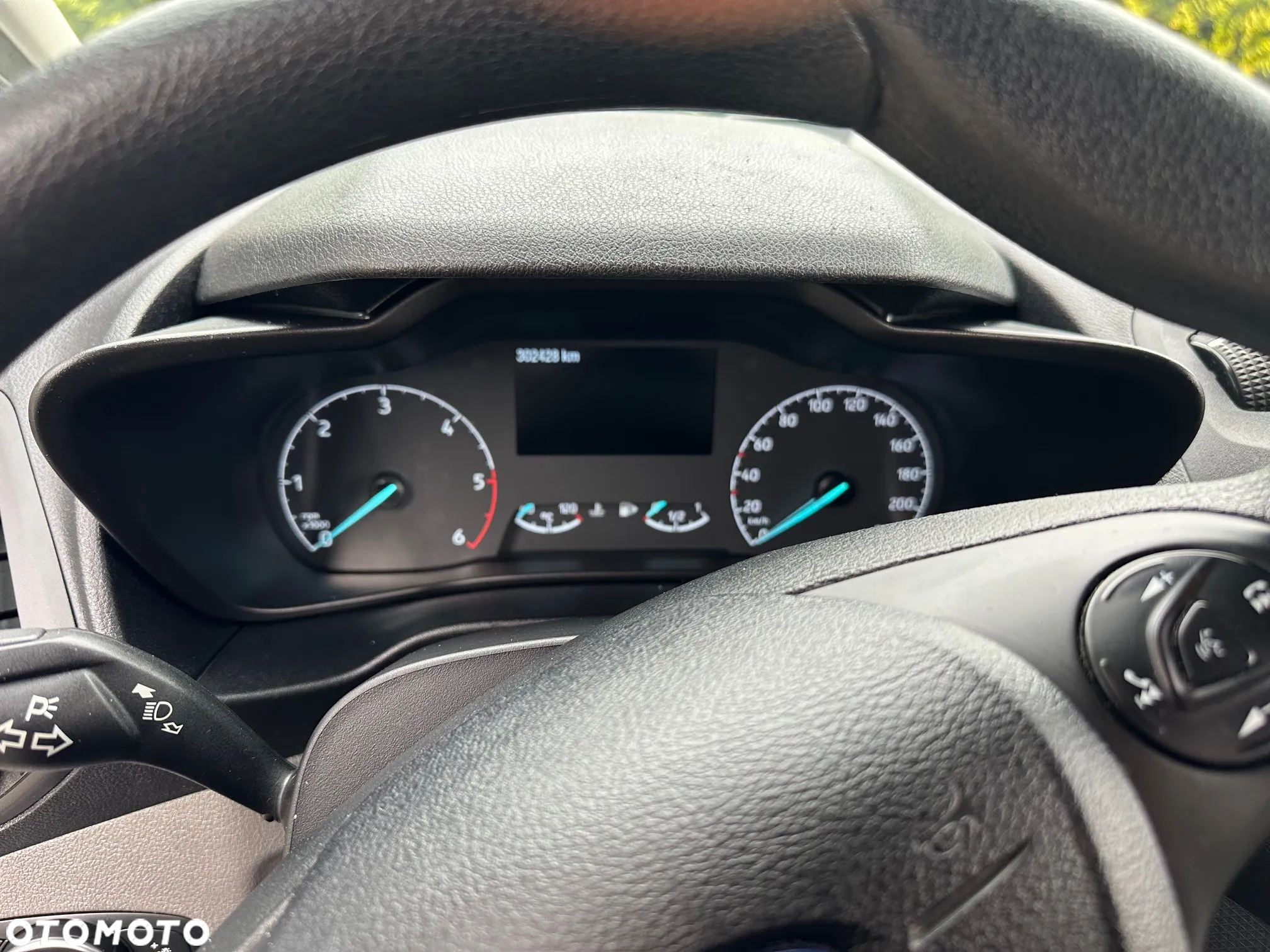 Ford Transit Connect - 9