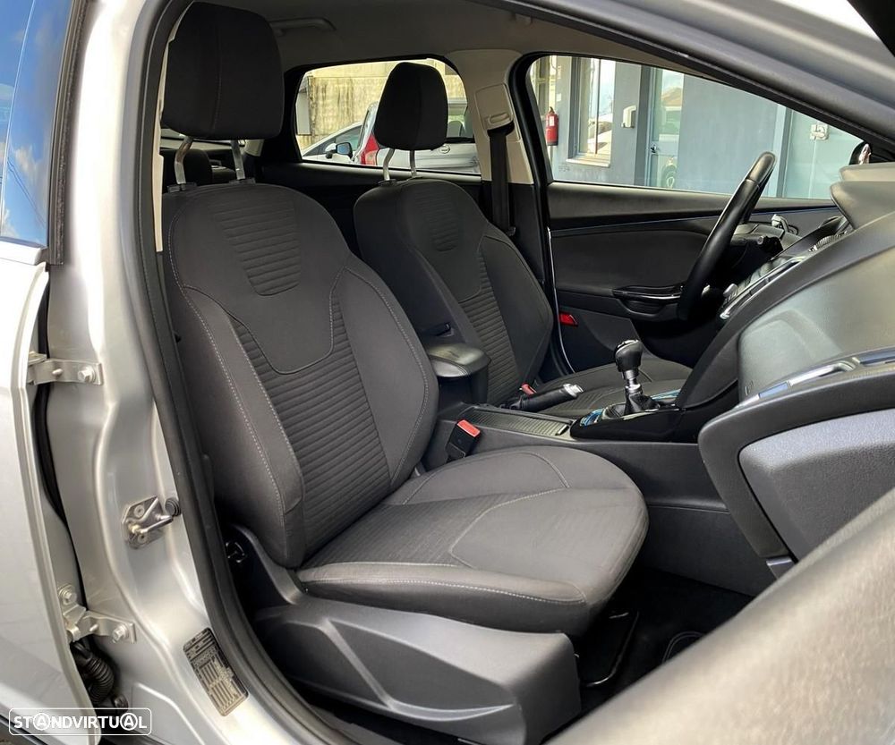 Ford Focus SW 1.5 TDCi Titanium - 5