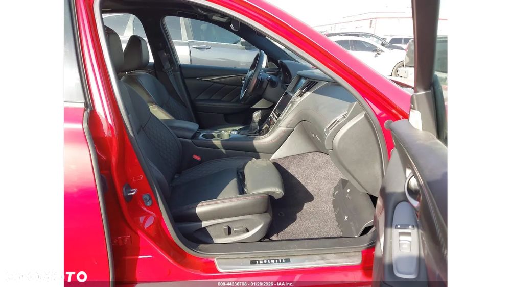 Infiniti Q50 - 9