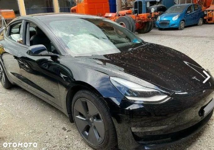 Tesla Model 3 Langstreckenbatterie Allradantrieb Dual Motor - 1