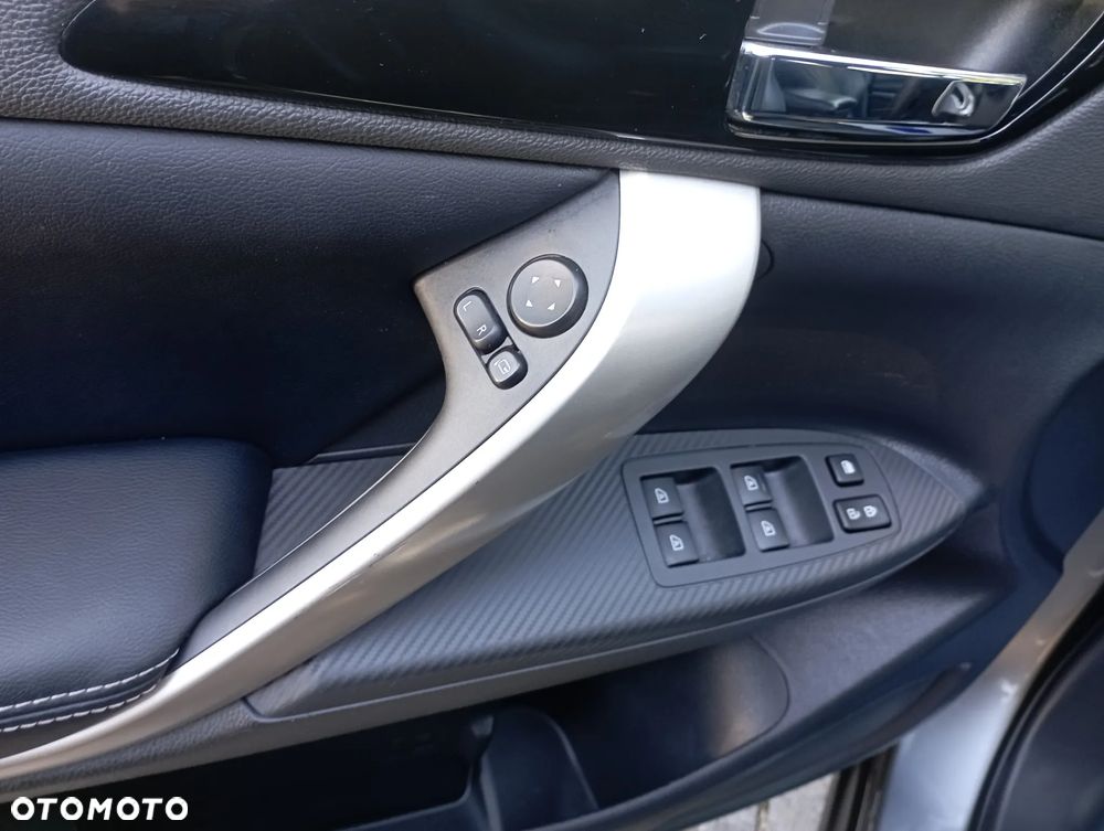 Mitsubishi Eclipse Cross 2.4 PHEV Instyle Plus - 13