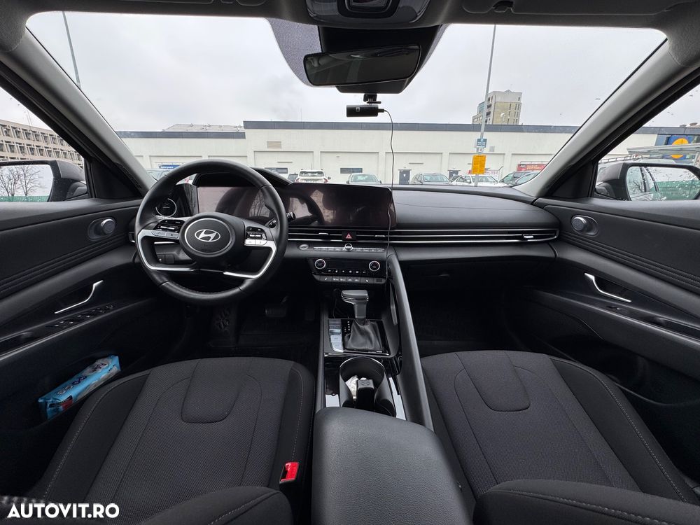 Hyundai Elantra 1.6 l 123 CP CVT Highway - 5