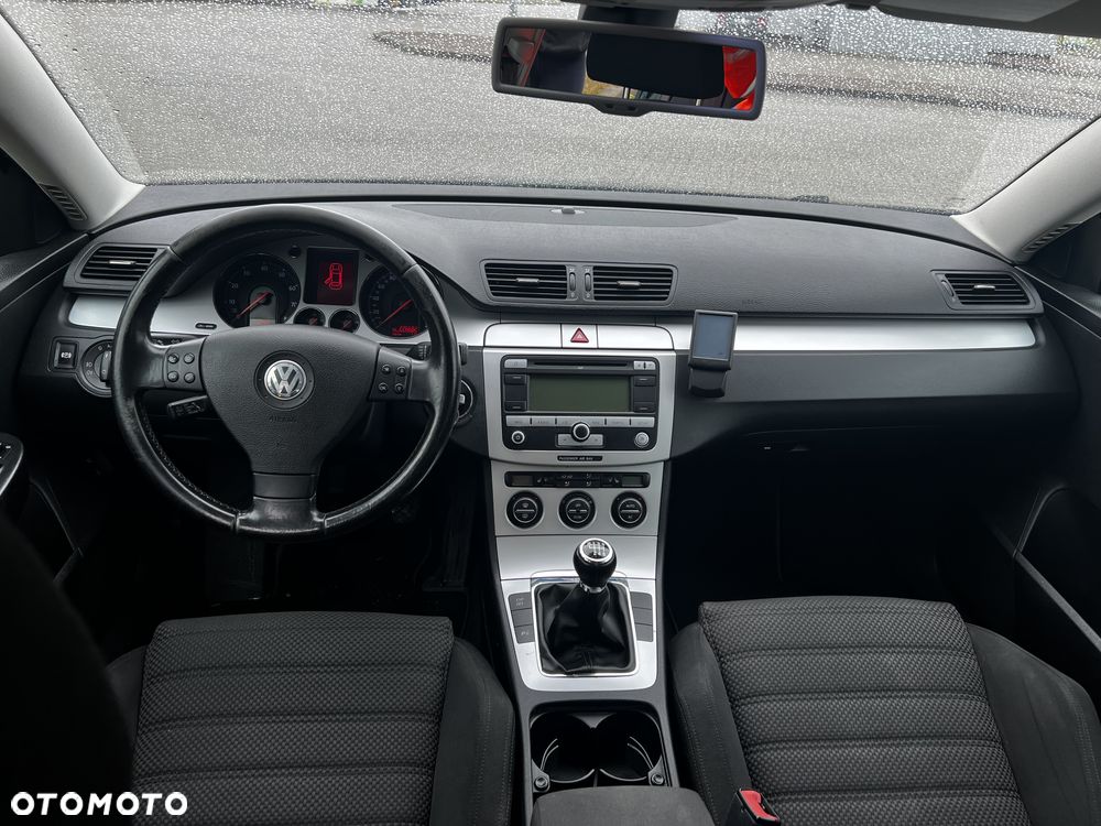 Volkswagen Passat 1.8 TSI Sportline - 11