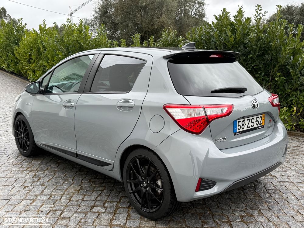 Toyota Yaris 1.5 HSD GR Sport - 7