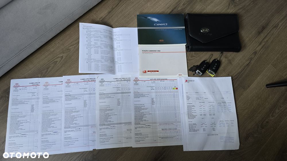 Kia Ceed - 8
