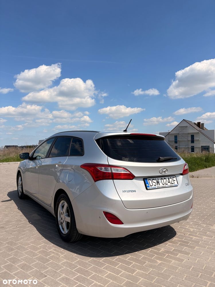 Hyundai i30 1.4 CRDi Classic + - 8