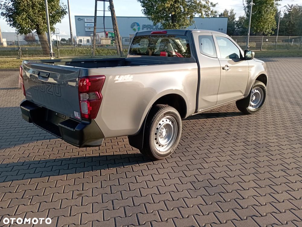 Isuzu D-Max 1.9 EC L - 8