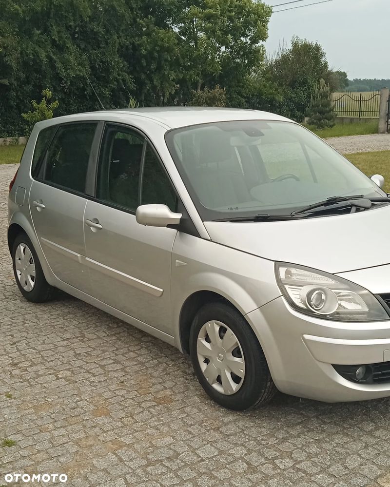 Renault Scenic 1.6 16V 110 Dynamique - 2
