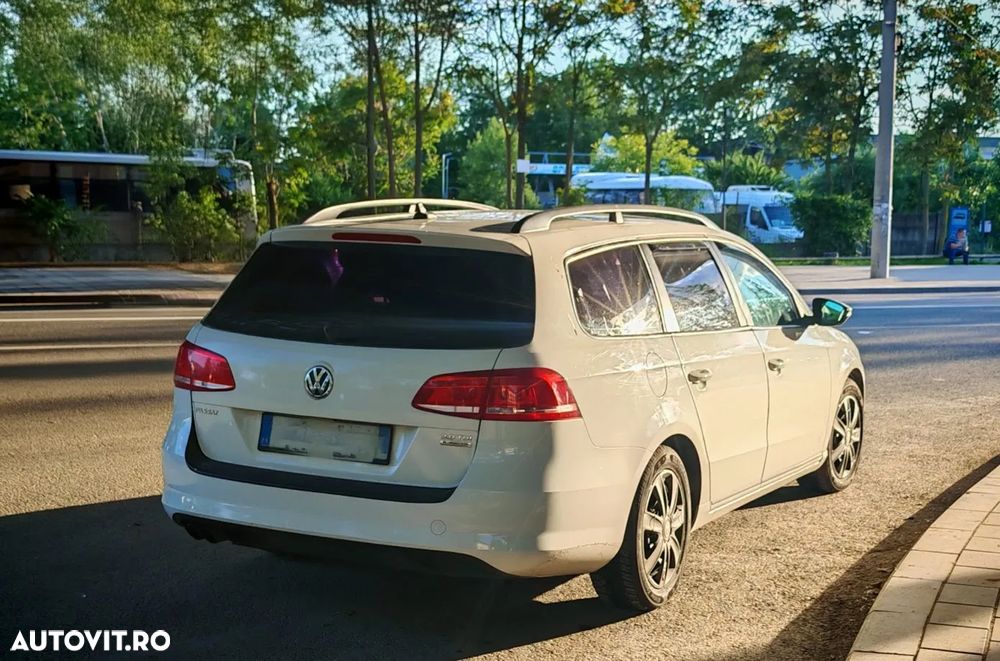 Volkswagen Passat Variant 2.0 TDI BlueMotion Technology DSG Comfortline - 5