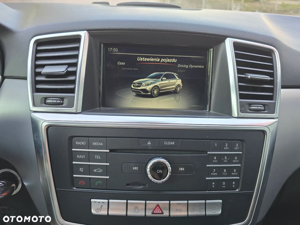 Mercedes-Benz ML 350 BlueTec 4-Matic - 16