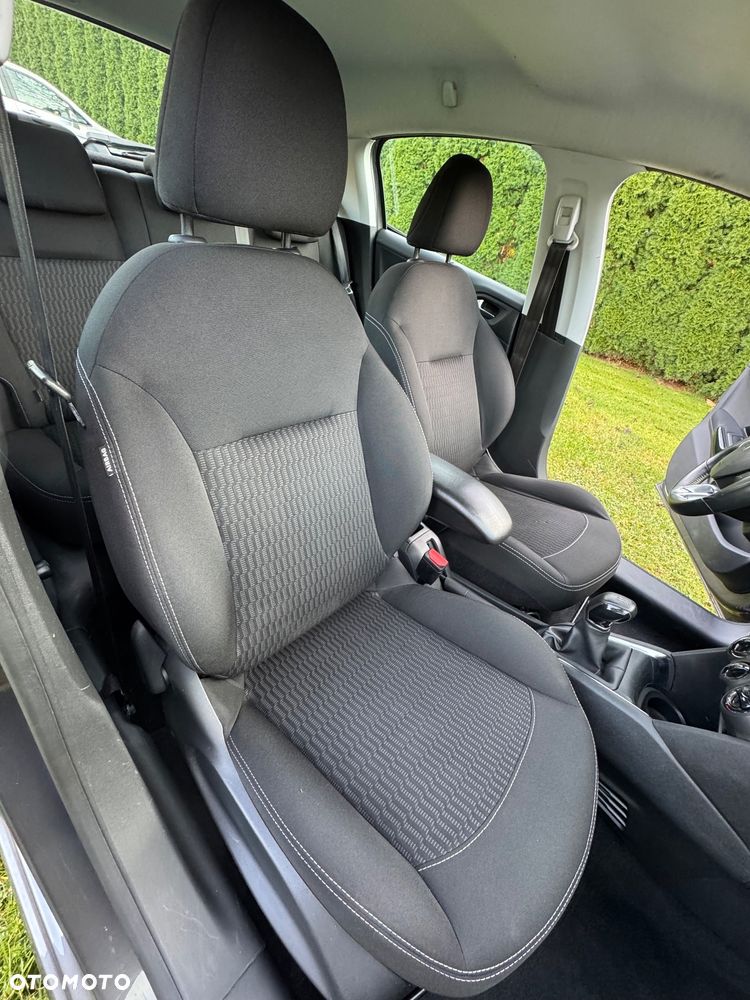 Peugeot 208 - 20
