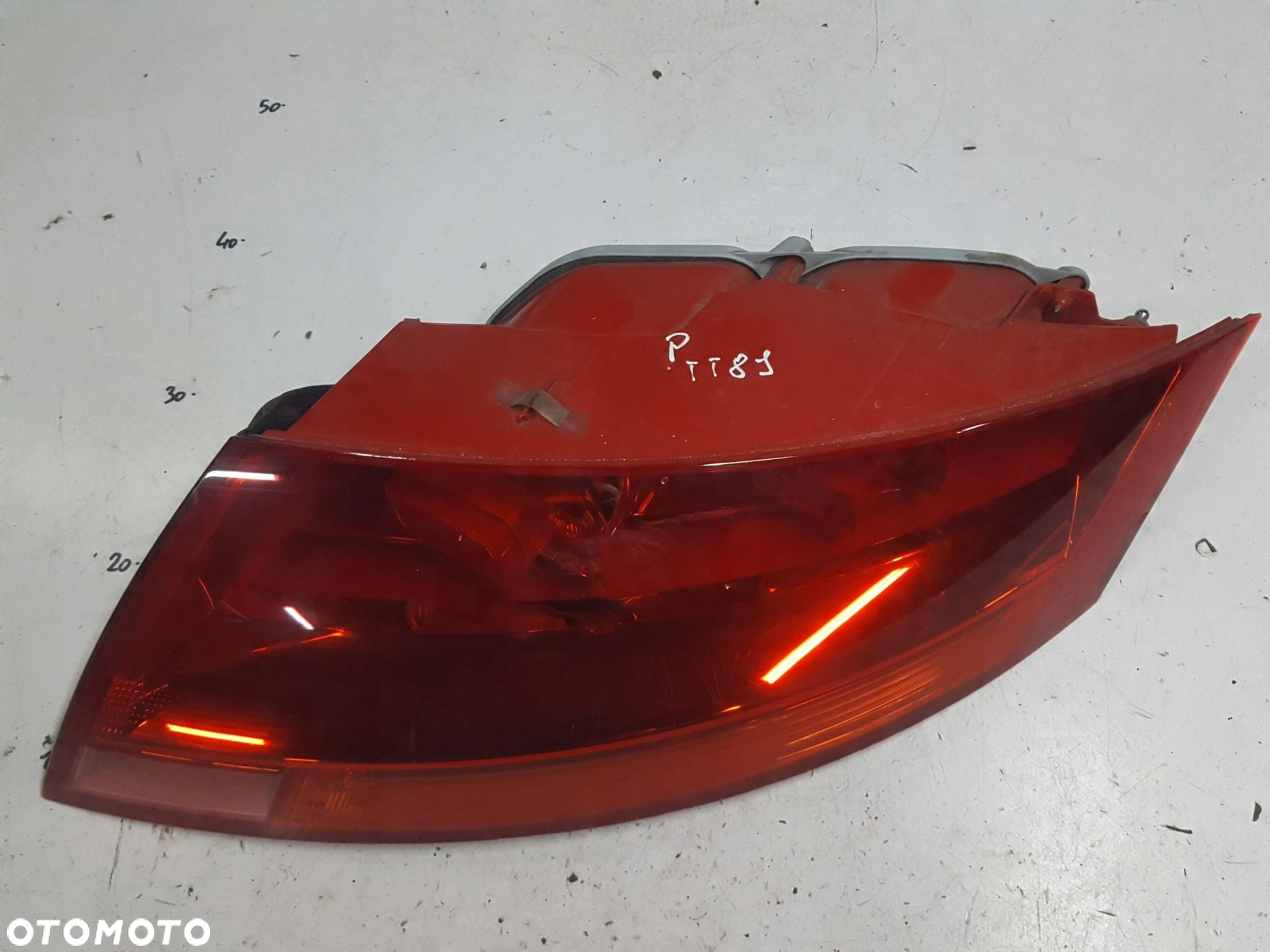 AUDI TT 8J 06-10r LAMPA PRAWA TYŁ TYLNA - 3