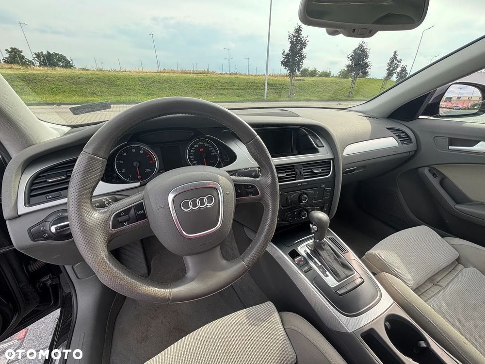 Audi A4 Avant - 16