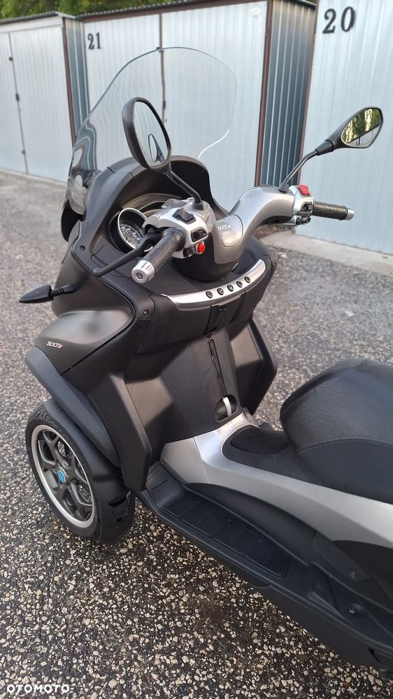 Piaggio MP-3 - 5