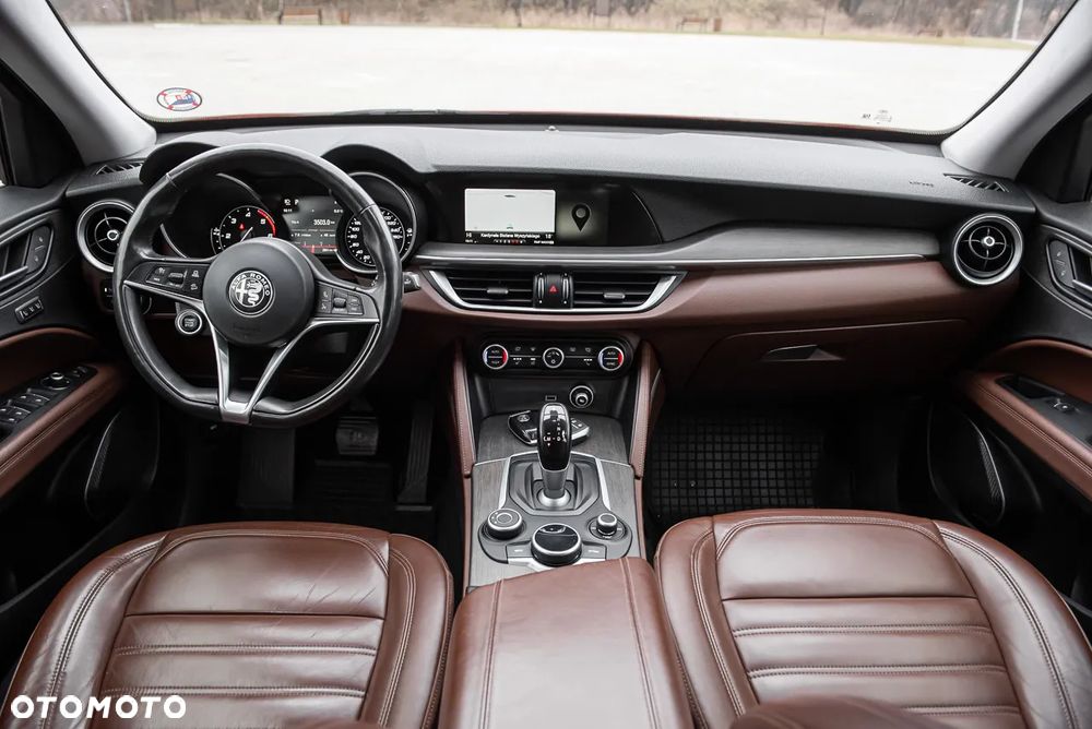 Alfa Romeo Stelvio 2.2 16V AT8 Executive - 29