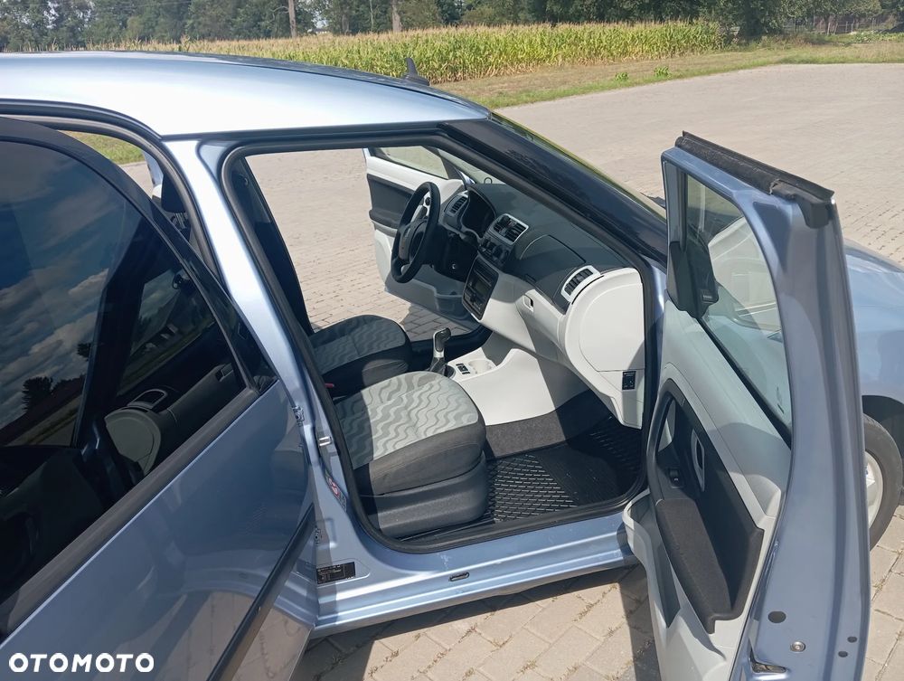 Skoda Roomster 1.6 16V Scout PLUS EDITION - 14