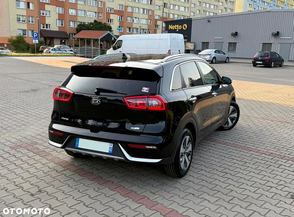 Kia Niro 1.6 GDI Hybrid L Business Line - 12