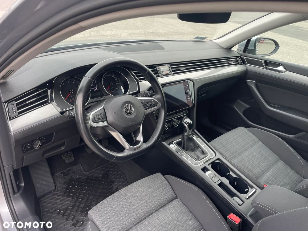 Volkswagen Passat 1.5 TSI EVO Business - 15