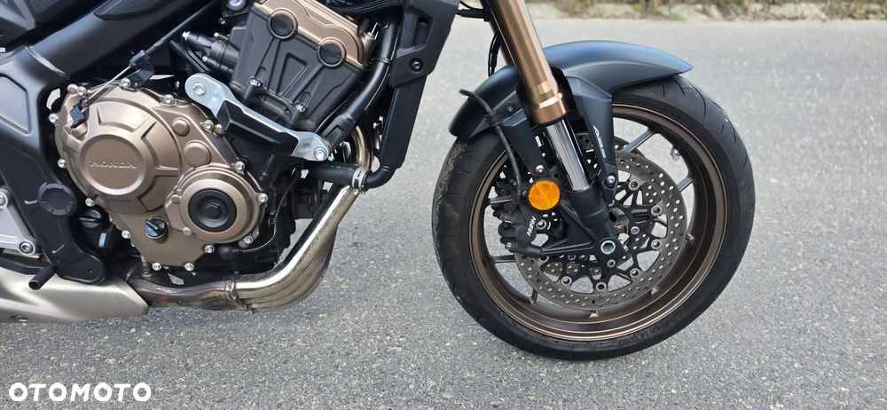 Honda CB - 9