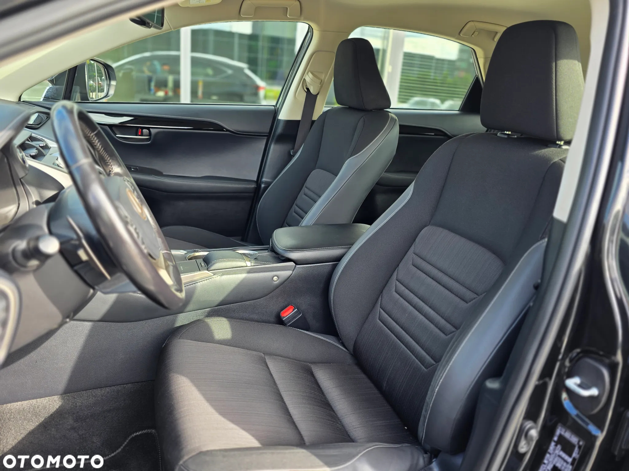 Lexus NX 300h Elegance AWD - 25
