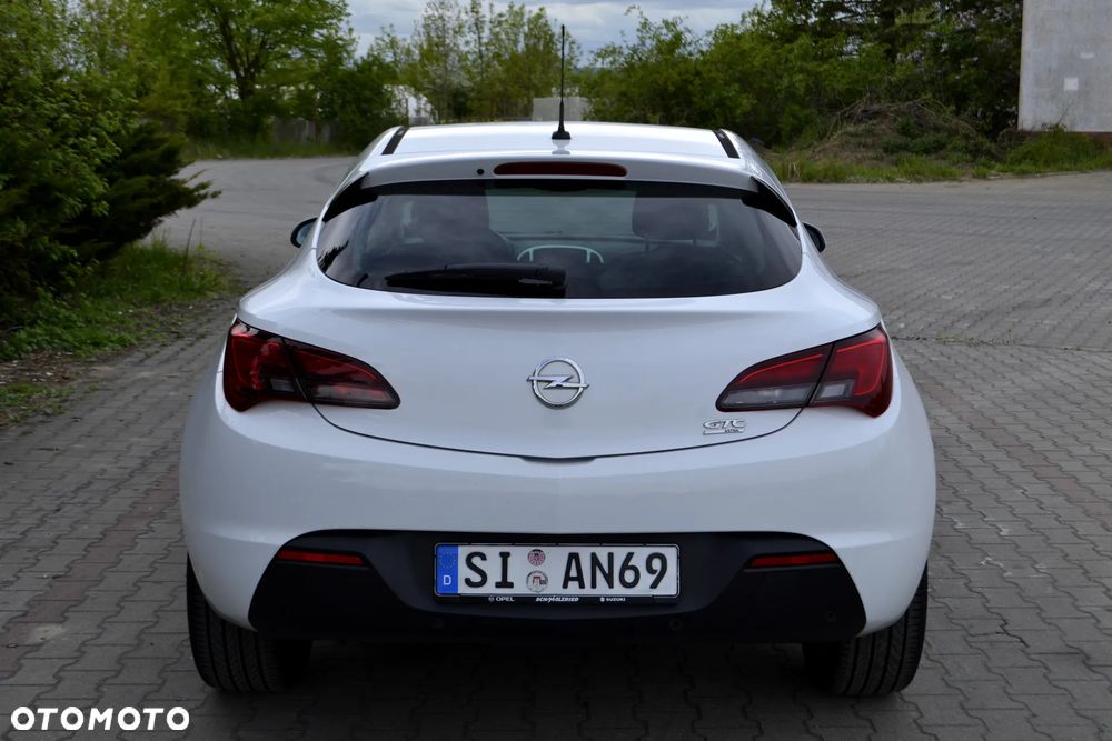 Opel Astra 1.7 CDTI Enjoy S&S - 11