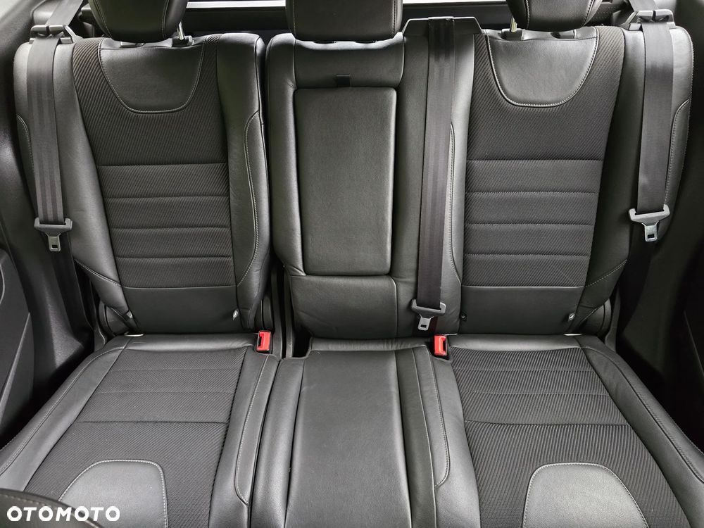 Ford Kuga 2.0 TDCi 4WD Titanium - 22