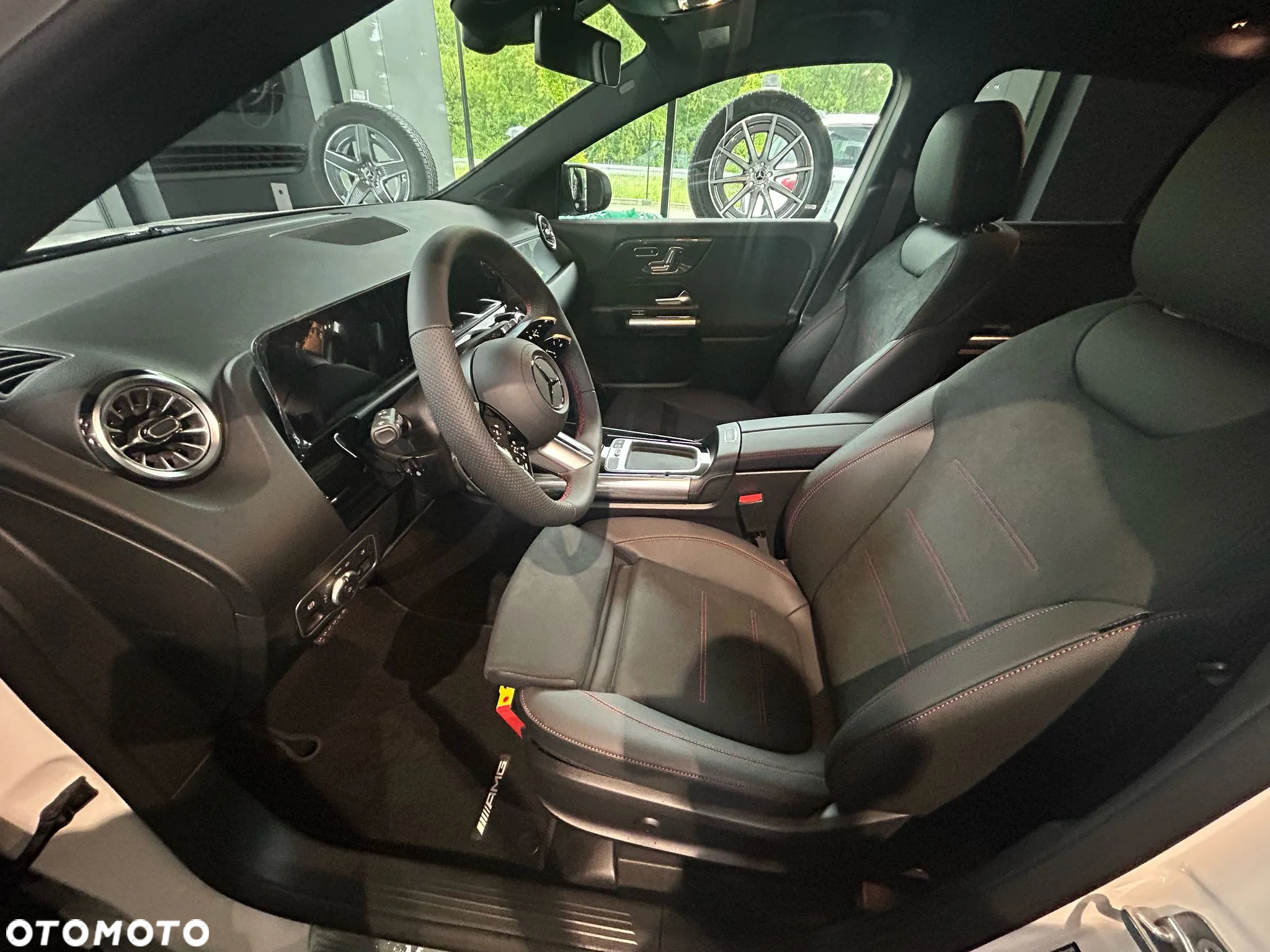 Mercedes-Benz GLA 250 4-Matic AMG Line - 8