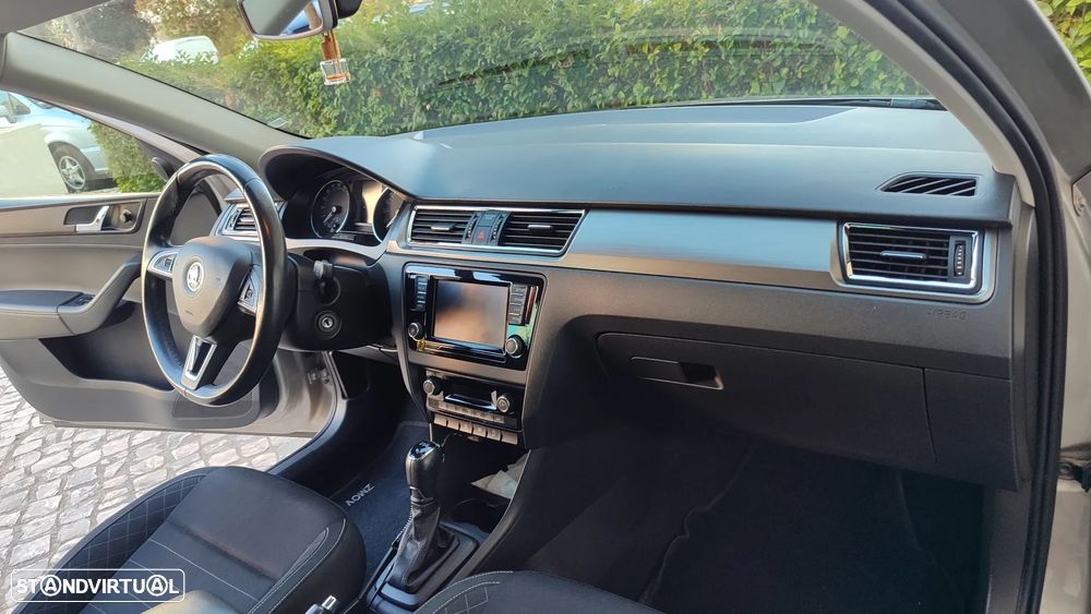 Skoda Rapid Spaceback - 10