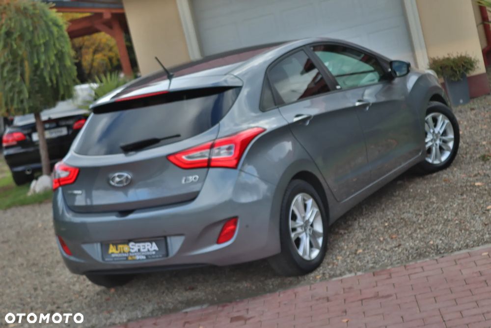 Hyundai i30 1.4 Intro Edition - 7