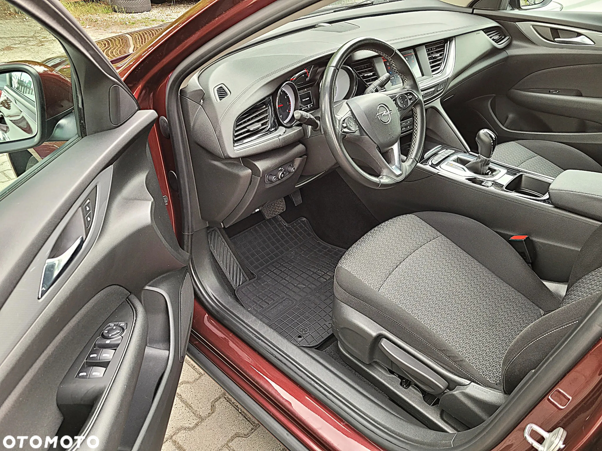 Opel Insignia 1.5 T Innovation S&S - 7