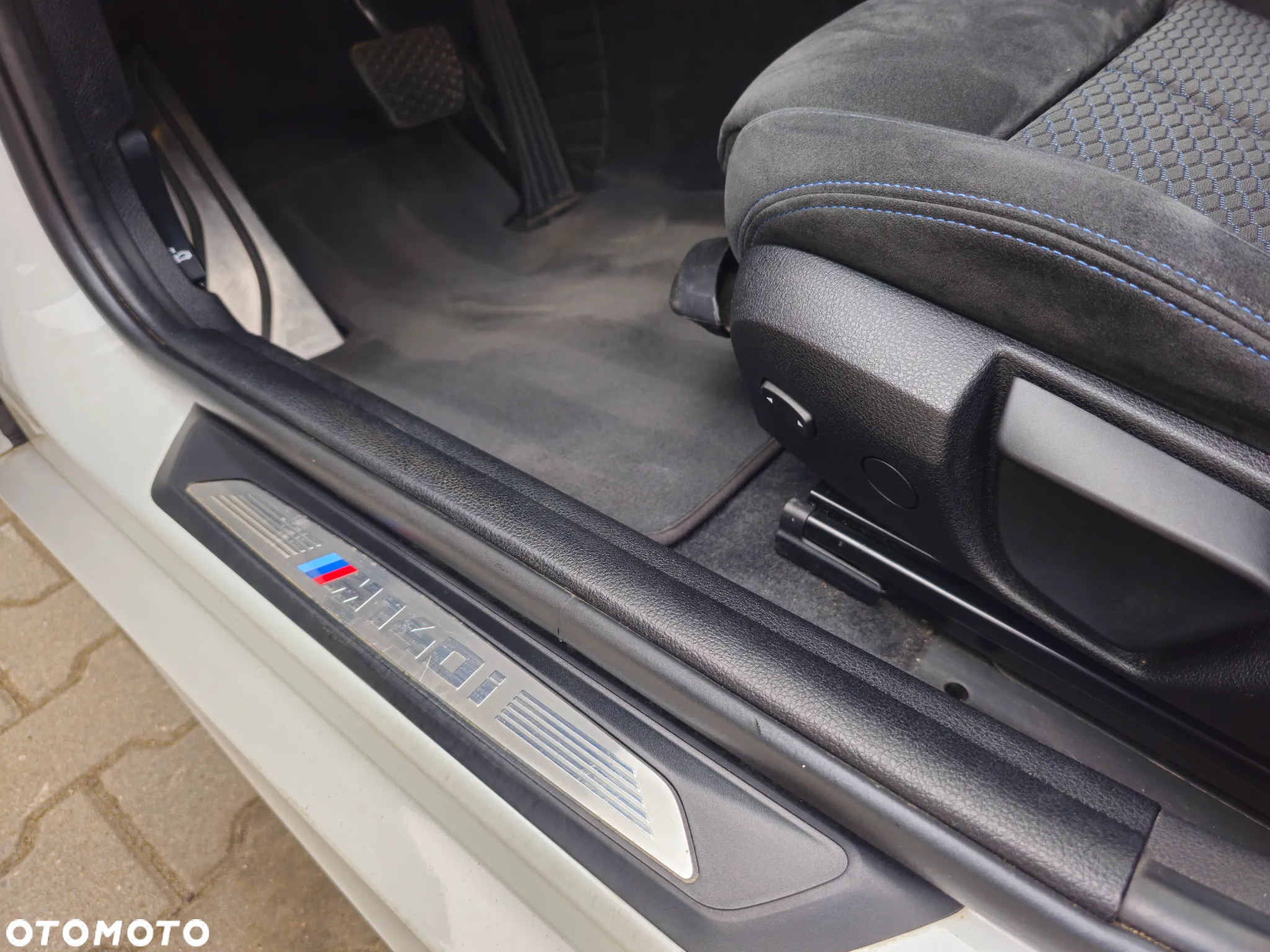 BMW Seria 1 M140i xDrive Shadow sport - 17