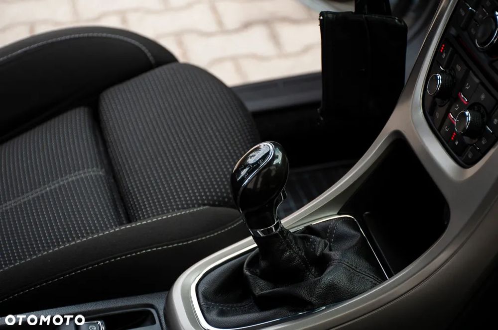 Opel Astra 1.4 Turbo Edition - 22